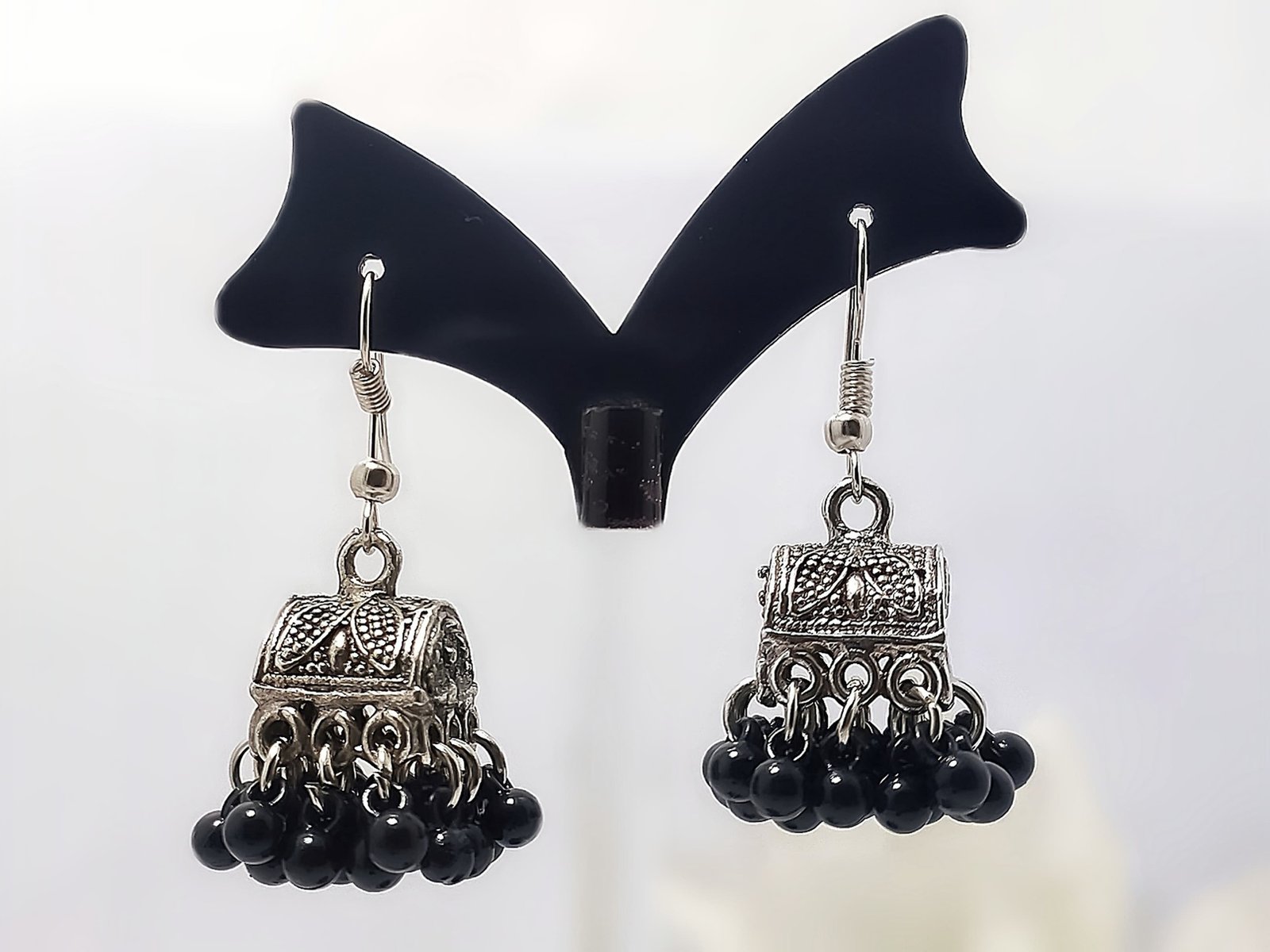 Elegant Pakistani Jhumki Brooches thumbnail