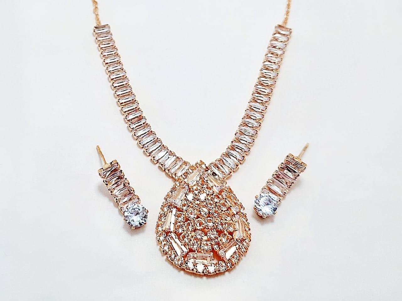 Black , Turquoise & Elegant Rose Gold Zircon Necklace Set